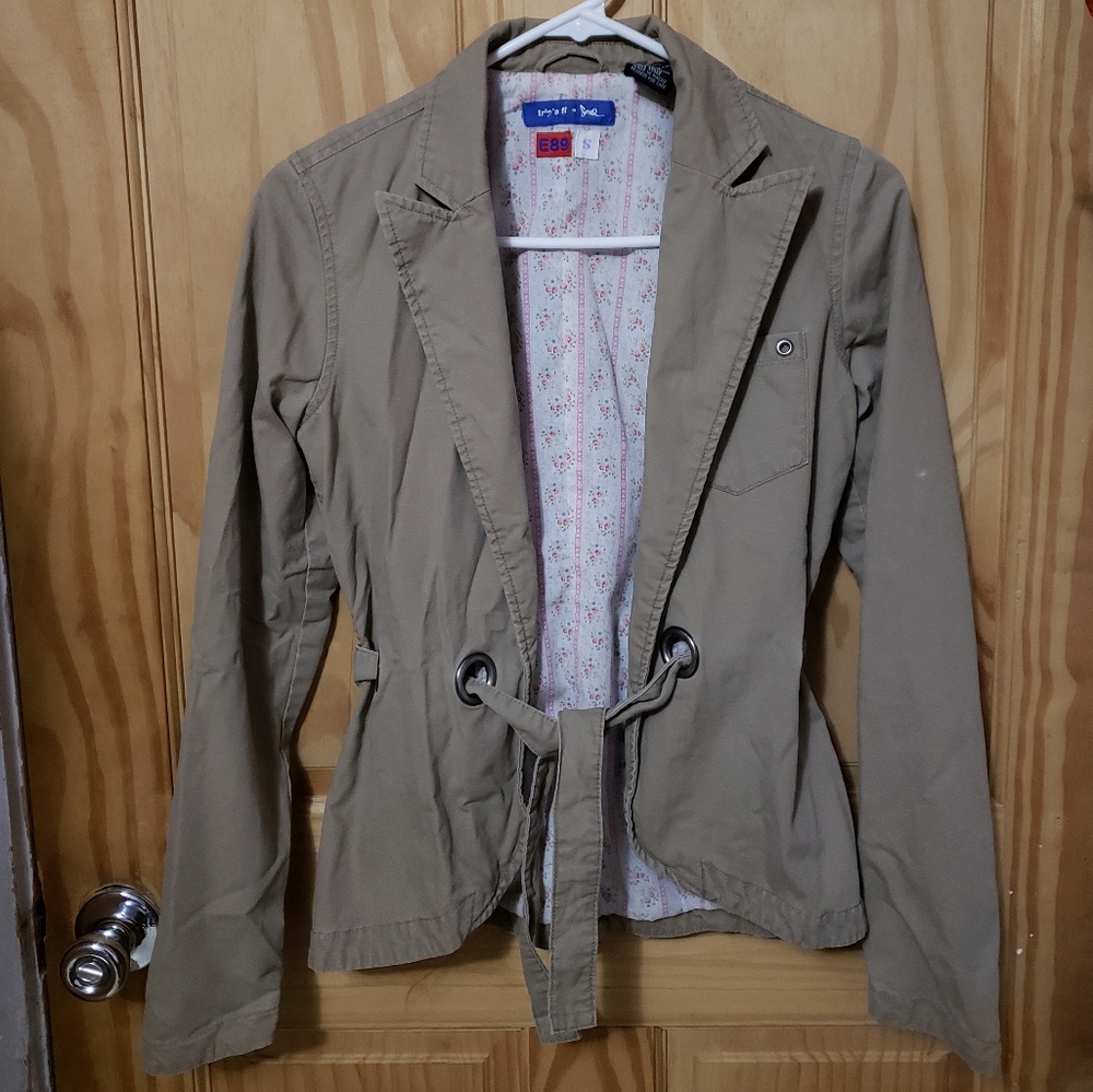 🌸Tan Floral Inner lining Jacket